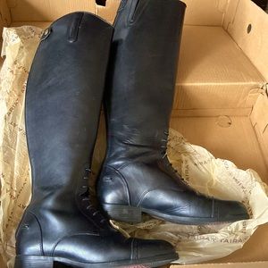Ariat English riding boot